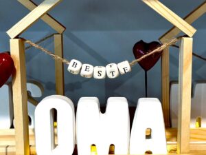 ECHO - Houten huisje – Voor de allerliefste oma